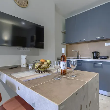 Maslina By Interhome Galižana